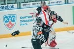 В бой идут одни кулаки