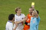 В футболе опробуют голубые карточки