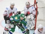 Кто выбросил белый флаг?