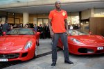 Усейн Болт побил свой мировой рекорд за рулем Ferrari