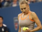 Елена Веснина вышла во второй круг на турнире в Пекине